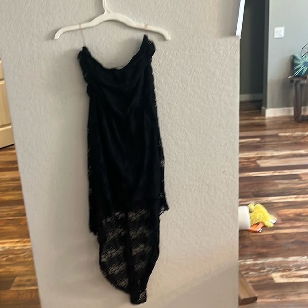 Delia’s high-low strapless, black lace dress size small